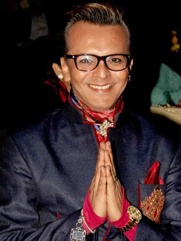 Imam Siddique,

Imam Siddique is an Indian fashion stylist and Television personality.
